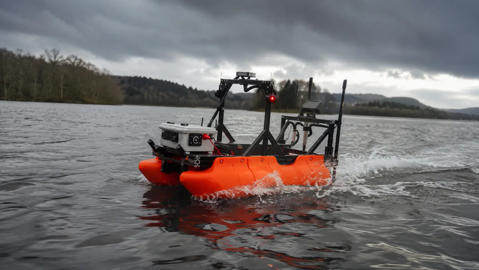 Guardian 1.0 search and recovery vessel running a shore-launched grid search