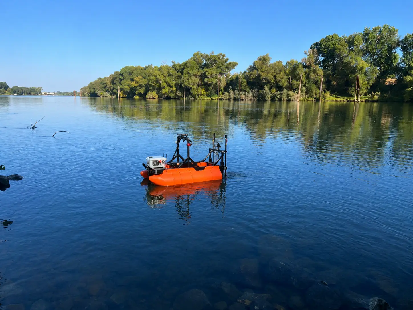Guardian 1.0 benthic survey on a Sacramento river